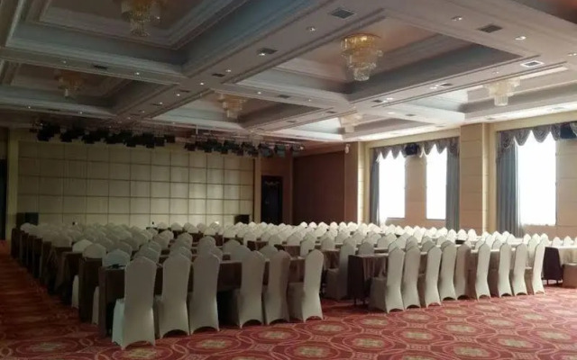 Inzone  Garland  Hotel Taian