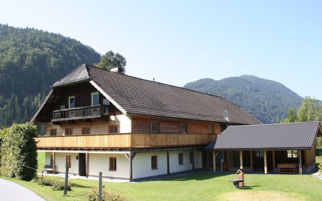 Cozy Farmhouse in Abtenau Near Ski Area