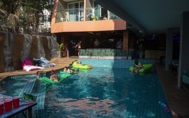 Mad Monkey Phuket