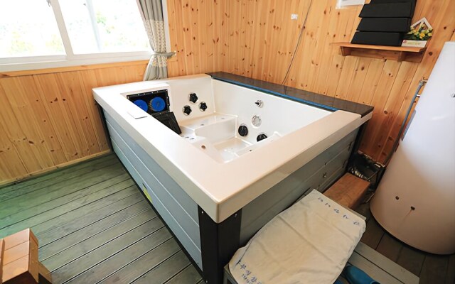 Ganghwa Rulru Ralra Pension