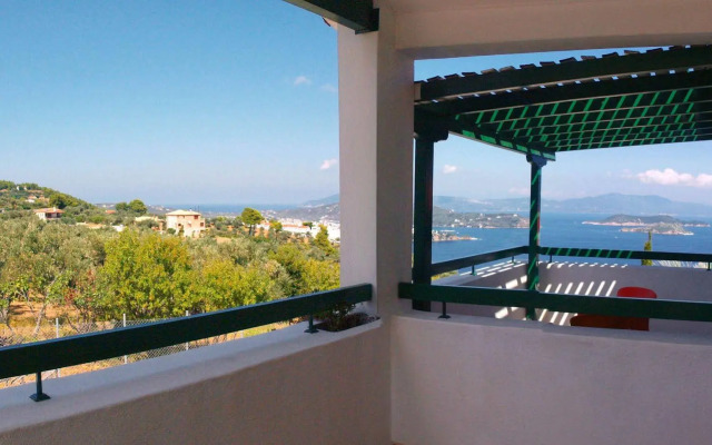 Skiathos Club Hotel Suites