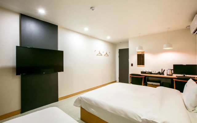 Hotel Restay