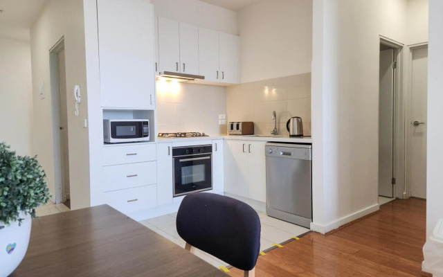 City Edge Dandenong Apartment Hotel
