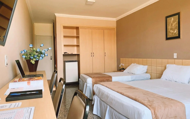 Hotel Diplomat by Bsb Inn