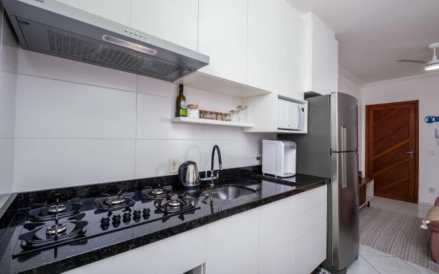 Lindo apato com varanda e churrasq RSE203