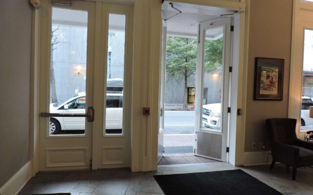 Best Western Plus St. Christopher Hotel