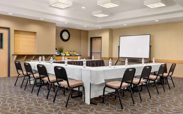 Baymont by Wyndham Owatonna