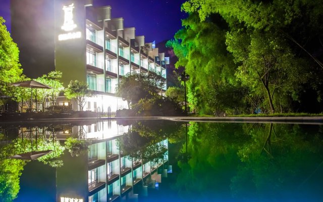Courtyard Hotel - Yulong River Branch