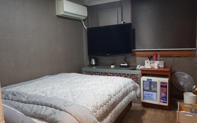 Busan Inn Motel