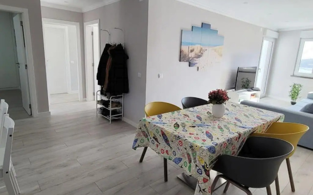 *SEA VIEW* New 3 Bedroom apt with FREE parking