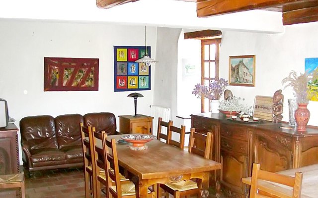 House with 4 Bedrooms in Thorame-Basse, with Wonderful Mountain View, Enclosed Garden And Wifi - 16 Km From the Beach