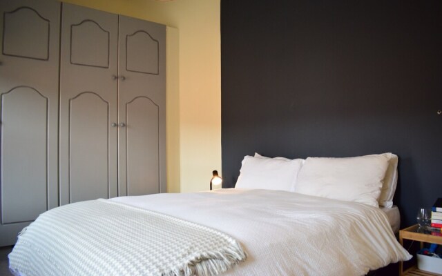 2 Bedroom House in Portobello