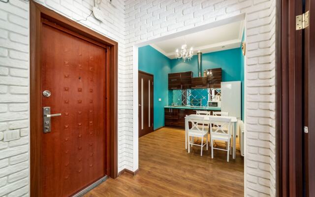 LeonRooms Onilovoy 18-2