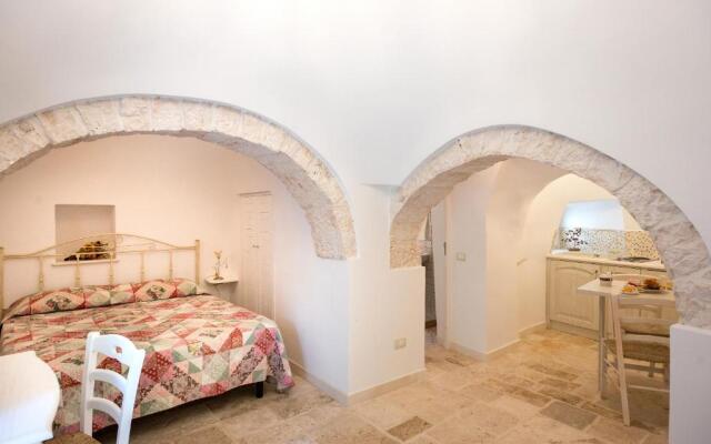 Trullo Giardino Fiorito