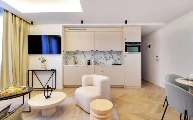 Cosy Apartment 2br/6p Faubourg-du-roule