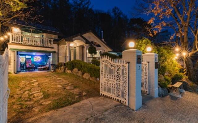 Garage House