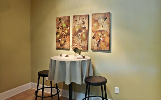 Edgewater Apartment 533