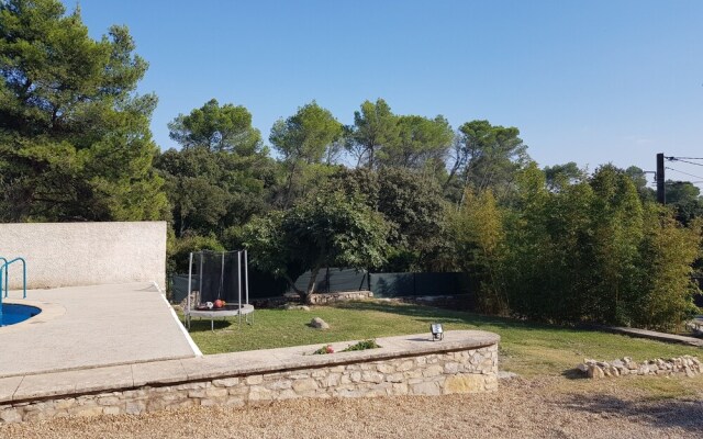 Appartement à Nîmes en pleine nature avec Piscine