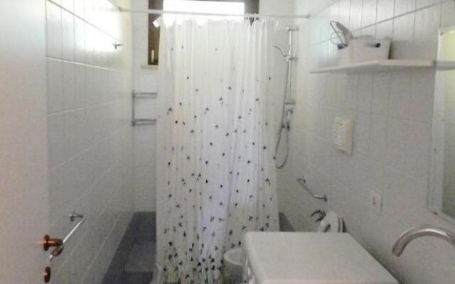 N98 - Numana, Nuovo Trilocale Con Giardino in Residence Con Piscina