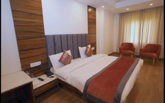 Guesthouse with parking in Mussoorie, by GuestHouser 51142