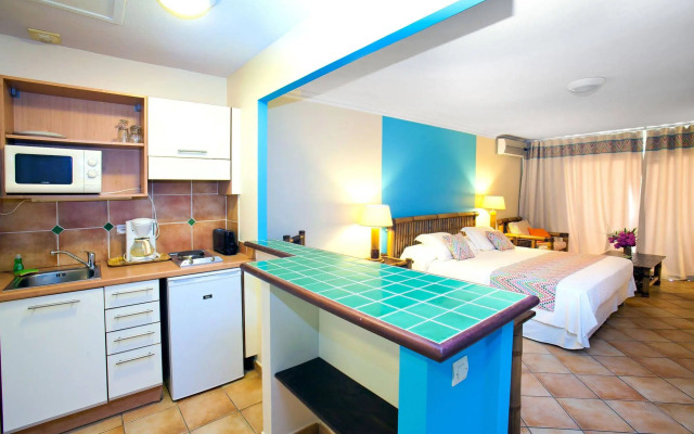 Blue Bay Beach Hotel