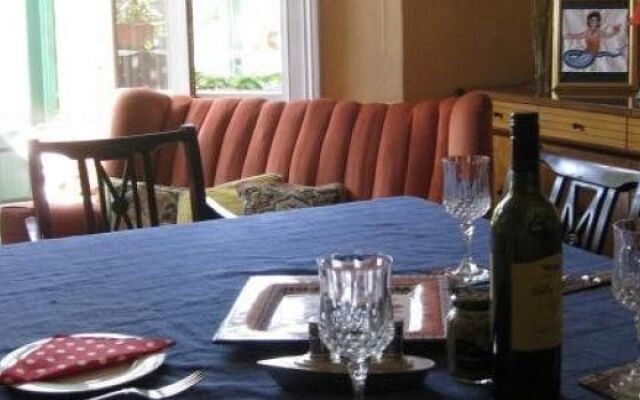 Grove Guest House