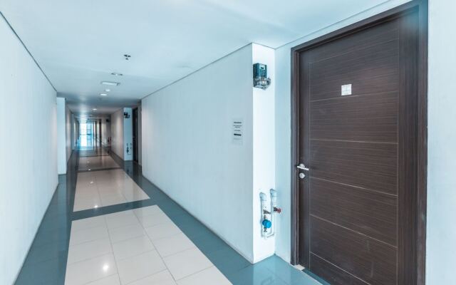 OYO Flagship 1170 The Habitat Karawaci