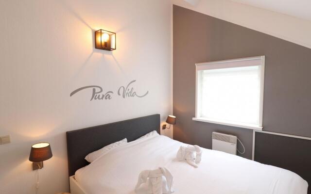 Welcoming holiday home in Grou with bubble bath