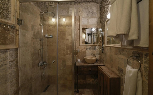 Tekkaya Cave Hotel