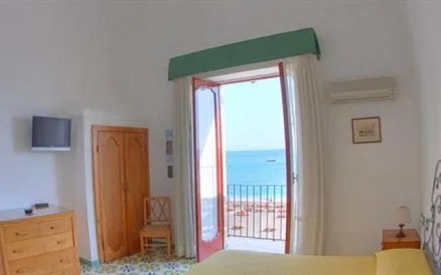 Villa Beach