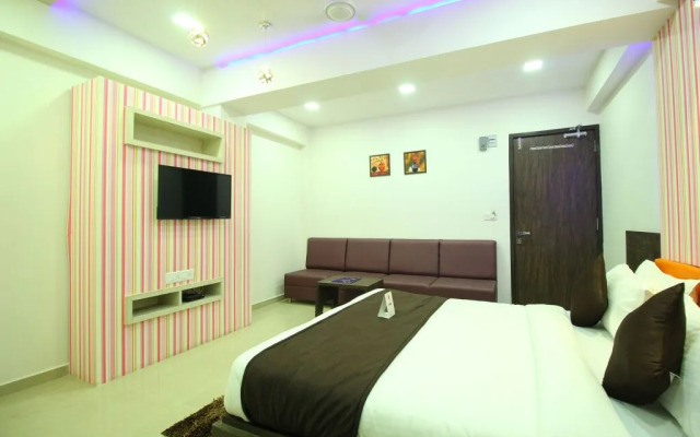 Hotel Meet Palace By OYO Rooms