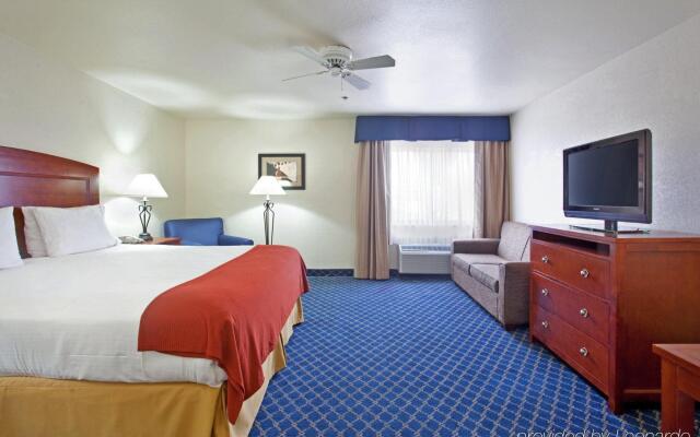 Holiday Inn Express Airport - Tucson, an IHG Hotel