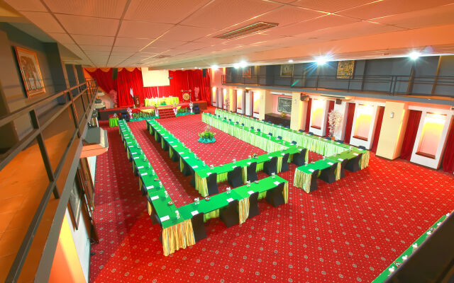Grand Santhi Hotel