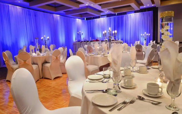 Holiday Inn Montréal Centre-Ville Downtown by IHG