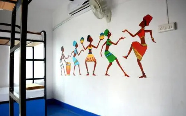HosteLaVie Varanasi
