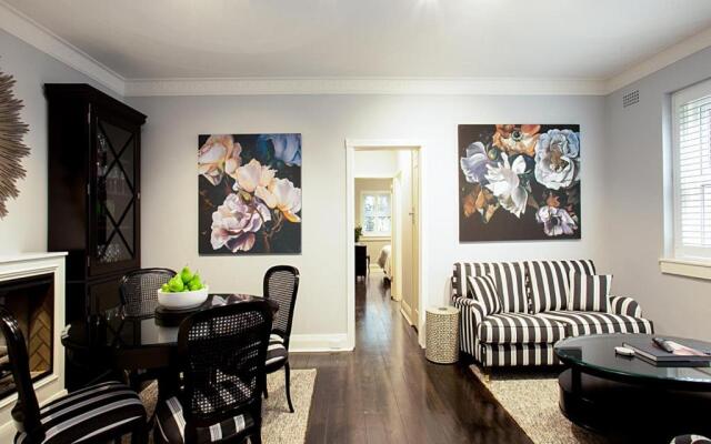BAYSIDE RETREAT-hosted by:L'Abode Accommodation
