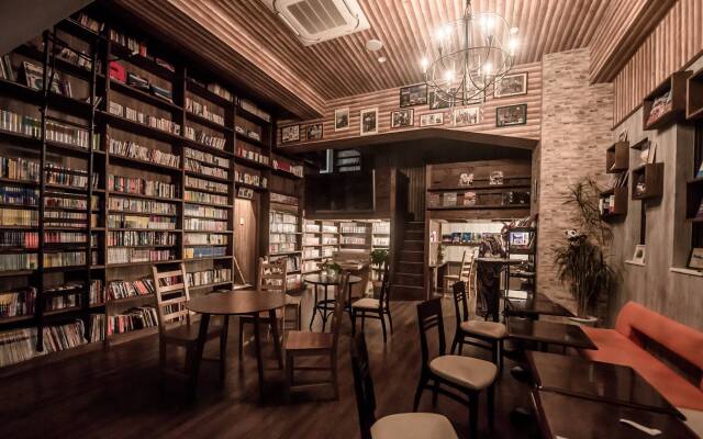Hostel Wasabi Osaka Bed and Library