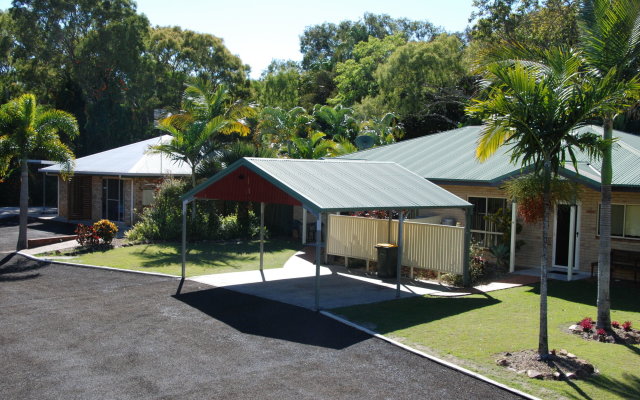 Agnes Palms Beachside Apartments