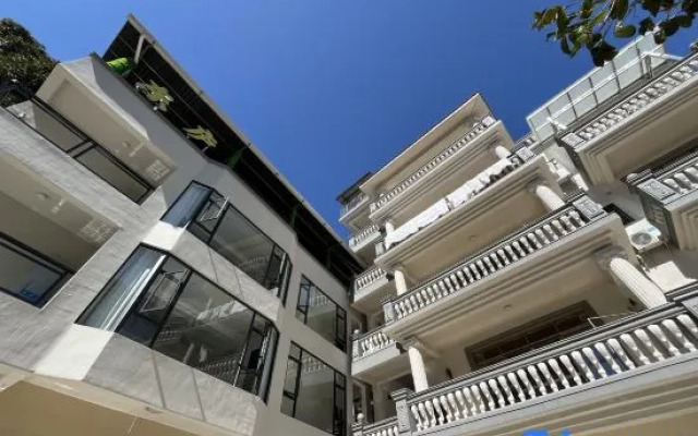 Donglu Mountain Villa