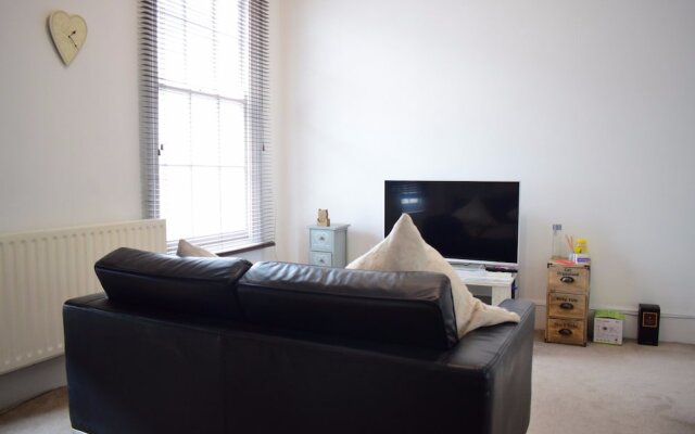 2 Bedroom Apartment in Pimlico