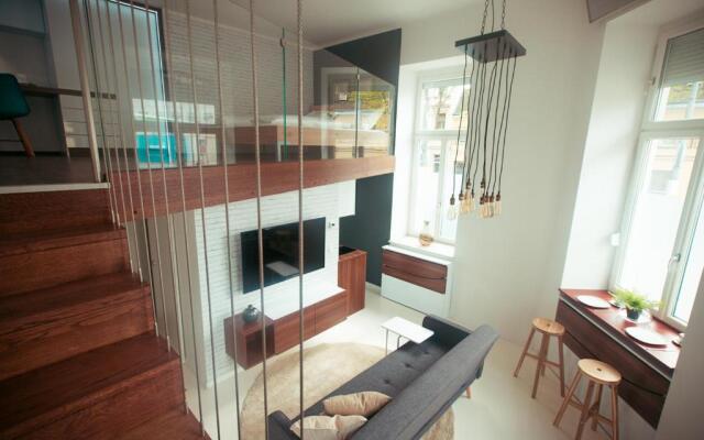 Zeus Design Loft Apartments