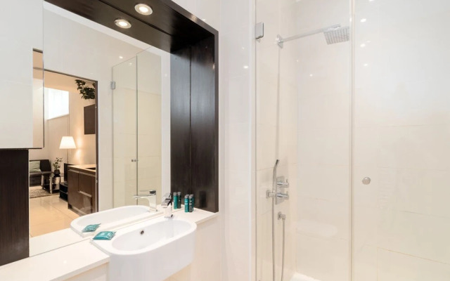 Modern 1BR Home in Kings Cross! 3 Guests