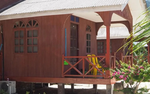 Samudra Beach Chalet
