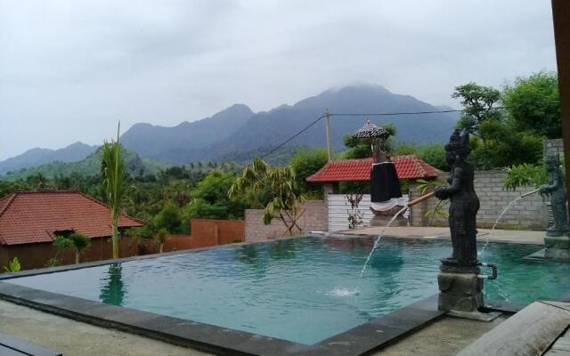 Eliska Sari Bungalows
