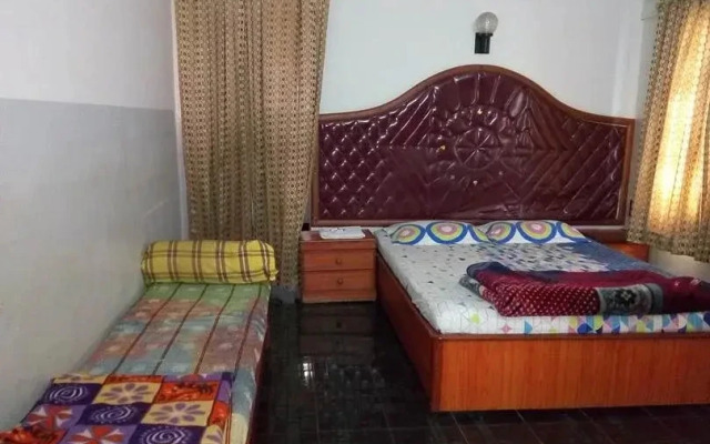 Hotel Ayodhya