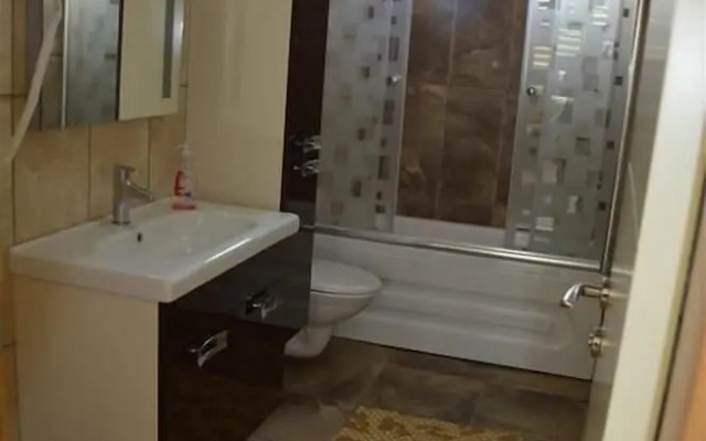 Hill Suites