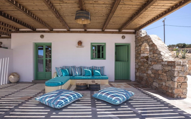 Ailouros guest house