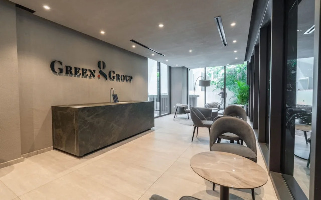 Spectacular Getaway in This Studio in The Autograph