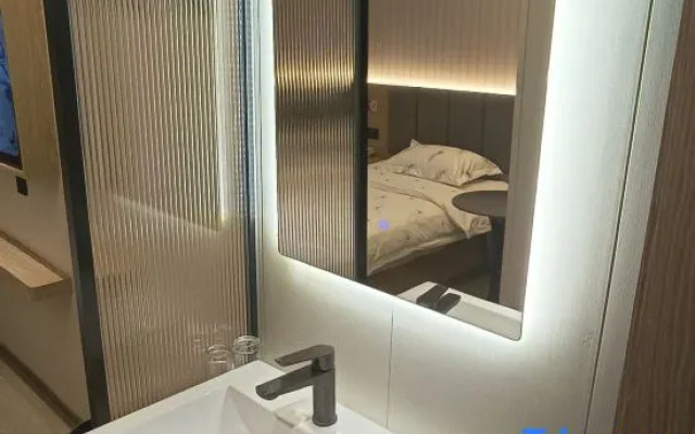 Super 8 Beijing Drum Tower Anding Gate Subway Station Branch