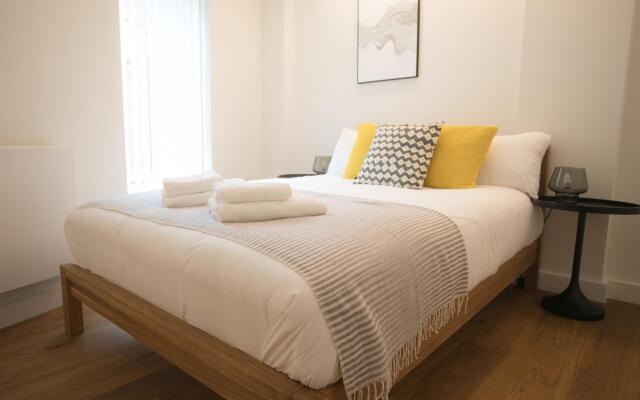 Moonside - Stunning Angel Apartments